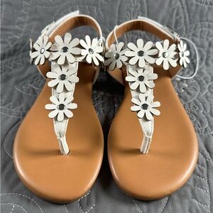 Thereabouts Girls White Hazel Adjustable Strap Flat Sandals NWT Little Girls 13